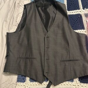Men’s grey vest